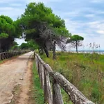 Апартаменти Lovely With Fenced Garden And Pool *