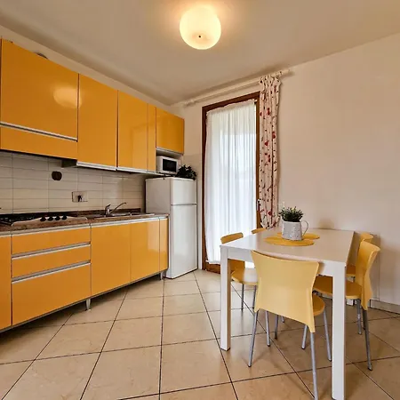 Lovely With Fenced Garden And Pool * Bibione