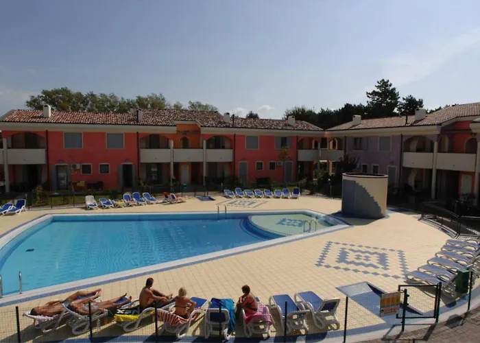 Appartamento Lovely With Fenced Garden And Pool *