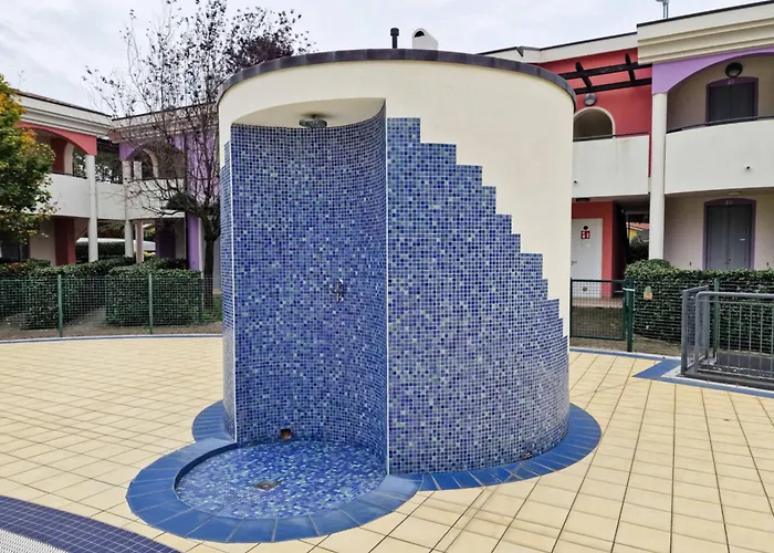 Lovely With Fenced Garden And Pool Бібіоне